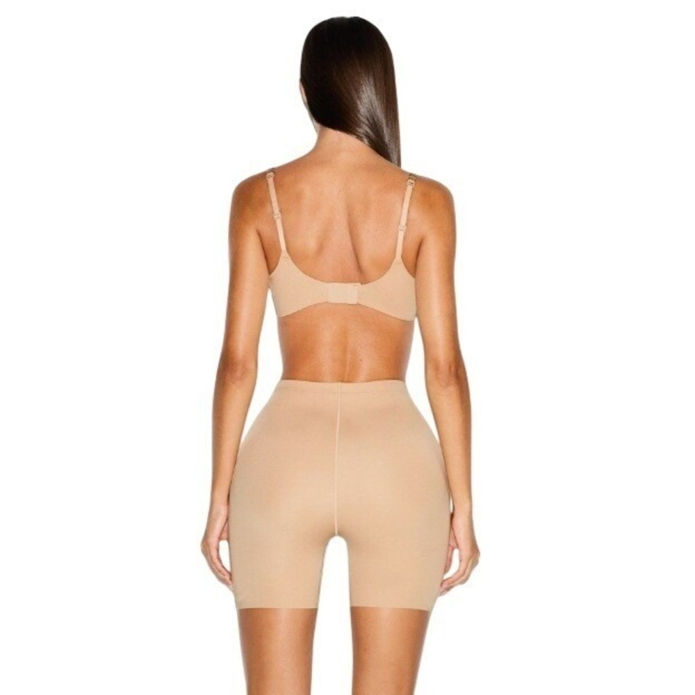 Skims Butt and Hip Enhancing Mid Thigh Short Clay BO-SHO-9672W Medium - Picture 4 of 5